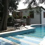 Ξενοδοχείο Giovanna 2*
